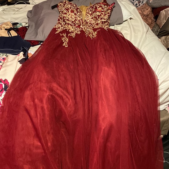 Prom dres - Picture 2 of 4